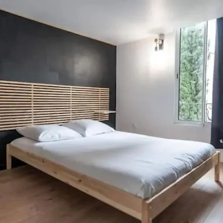 Avec Mezzanine 아파트
